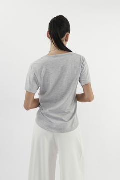 remera ariela gris - comprar online