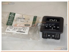 Moldura Interruptor Painel Traseiro Do Porta Malas Direito - Range Rover (usado)