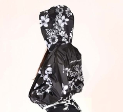 CAMPERA HAWAII ROMPE VIENTOS ESTAMPADO FLORES BLANCAS (SHRVHAW) - comprar online