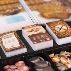 Gloomhaven: Presas do Leão [VENDA ANTECIPADA] - Távola Games