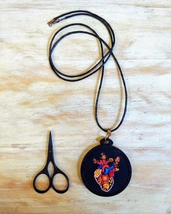 Medallón Corazón Florido - comprar online