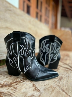 Bota Texana Preto e Branco- couro legítimo