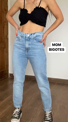 Mom Bigotes - comprar online