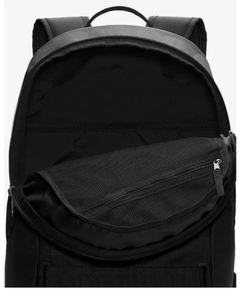 MOCHILA NIKE UNISEX SB COURTHOUSE NEGRO - Xsitestore