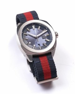 Reloj Gucci Dive Blue Nato - YA142304 - comprar online