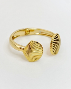 Bracelete dourado Concha