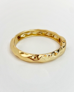 Bracelete Martelado Dourado