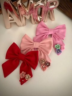 Laço clássico flor - Detalhes  | acessórios de cabelo e roupa infantil| Laços,tiaras e moda infantil