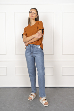 JEAN MOM FIT GALDANA