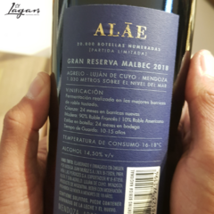 ESTUCHE LAS PERDICES ALAE MALBEC 2018 CAJA MADERA X 3 - Vinoteca El Lagar .wineshop.