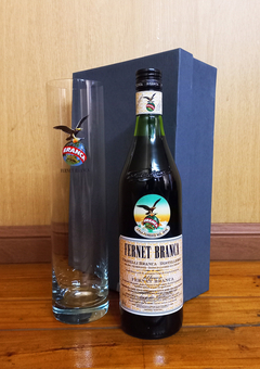 1 bot. Fernet Branca 750 cc + 1 Vaso Trago Largo de Cristal