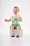 UP BABY - CONJUNTO MENINO CAMISETA E BERMUDA (OFF WHITE)