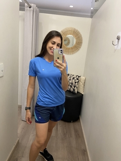 Short runner com bermuda interna azul marinho Poker - comprar online