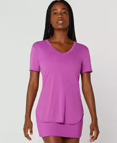 T-shirt skin fit alongada gola v roxo euforia Alto Giro - comprar online