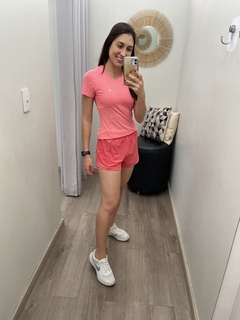 Short sobreposto com recortes de tule rosa camélia Alto Giro - comprar online