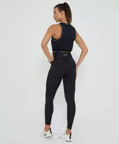 Regata cropped active wear com regulagem preto Alto Giro na internet