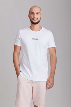 Camiseta Wondering Branca - comprar online