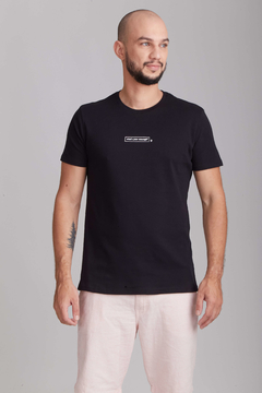 Camiseta What's Your Message Preta - comprar online