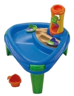 Play table.Rondi ,para jugar con agua y arena. en internet