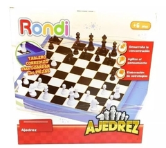 juego de Ajedrez. tablero plástico caja para guardar.Rondi