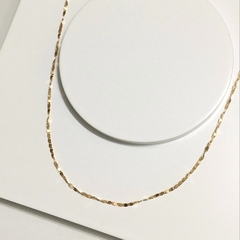 CHOKER MINI PLAQUINHAS BOLINHAS BANHADA A OURO - comprar online