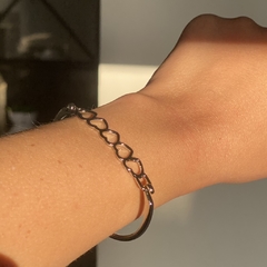 BRACELET CORAÇÕES BANHADO A RÓDIO - comprar online