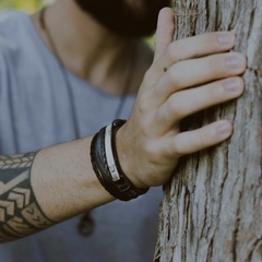 PULSEIRA APÓLO BLACK EM COURO na internet