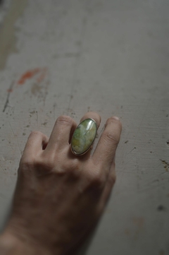 Anillo Mineral African Green Opal ▽ Listo para entregar en internet