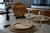 Set x 6 platos HERENCIA madera 29cm diámetro con base - comprar online