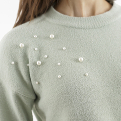 Sweater con perlas en internet