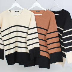 Sweater V rayado - comprar online