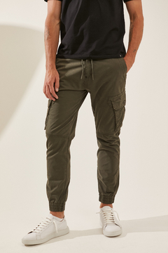 PANTALON PREMIUM CARGO VERDE - comprar online