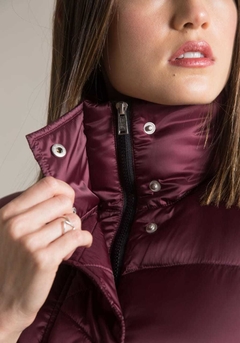 CAMPERA NYLON JESS BORDEAUX en internet