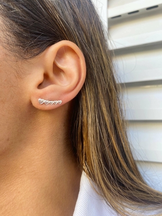 BRINCO EAR CUFF LOVE DE PRATA