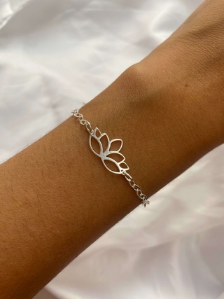 PULSEIRA FLOR DE LÓTUS DE PRATA 925