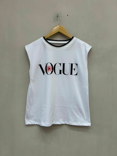 Musculosa Con Cuello Estampada