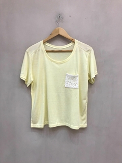 Remera Con bolsillo Encaje - comprar online