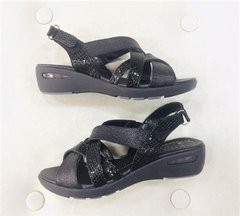 SANDALIAS PIETRAS TIRAS CRUZADAS - comprar online