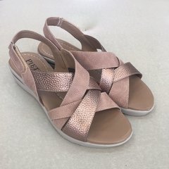 SANDALIA CUERO PIETRAS CRUZADA - comprar online