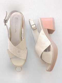 SANDALIA SHERAK TACO SEPARADO BEIGE - Giuliano Damas