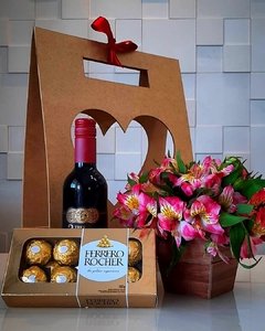 Coração de Astromélias, Vinho e Ferrero Rocher