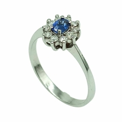 Anillo Roseta Oro Blanco 18 Kts Con Brillantes Y Zafiro