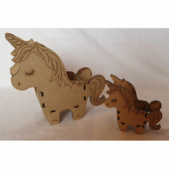 CAJA FORMA UNICORNIO CHICA 10 CM ALT. C-LASER