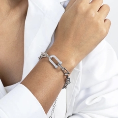 PULSEIRA ELOS MODERNOS COM ZIRCÔNIA RÓDIO BRANCO - comprar online