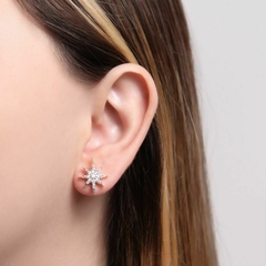 BRINCO ESTRELA 8 PONTAS INSPIRAÇÃO SEMIJOIA - Bijoux Maysa Úrsula
