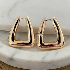ARGOLA GRAZI TRIANGULAR DOURADA - comprar online