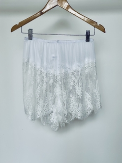 shortinho de renda branco - SH002