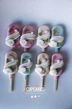 Cakesicles - Paletas de torta con cobertura de chocolate - Amélie Cupcakes