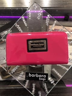 Billetera Barbara Bags BI 74 Fucsia charol