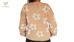 sweater beige con flores talla L en internet